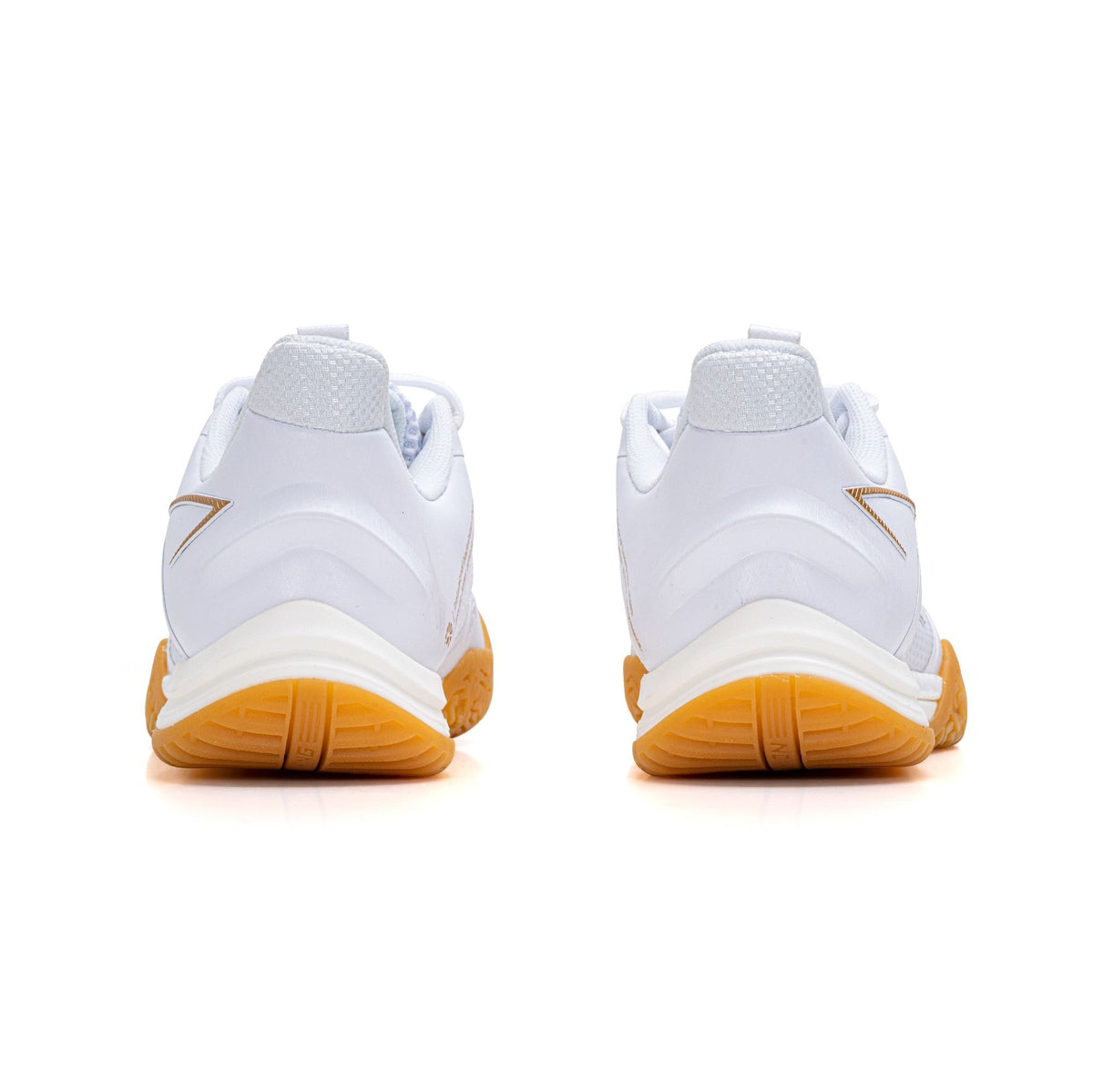 Saga SE-Standard White-9 UK