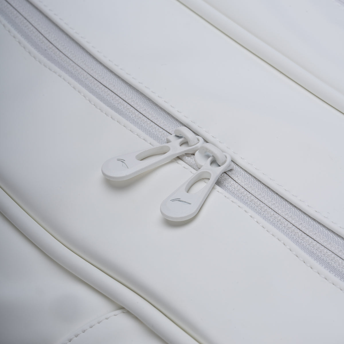 Constance Kit Bag