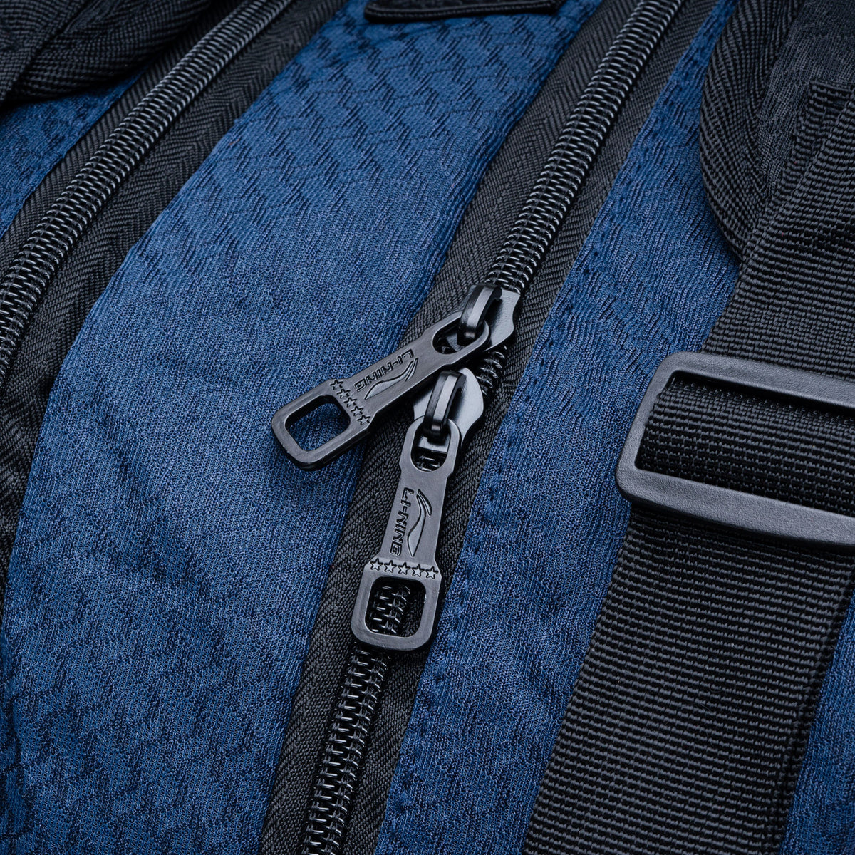 Parallel Kitbag Navy Red